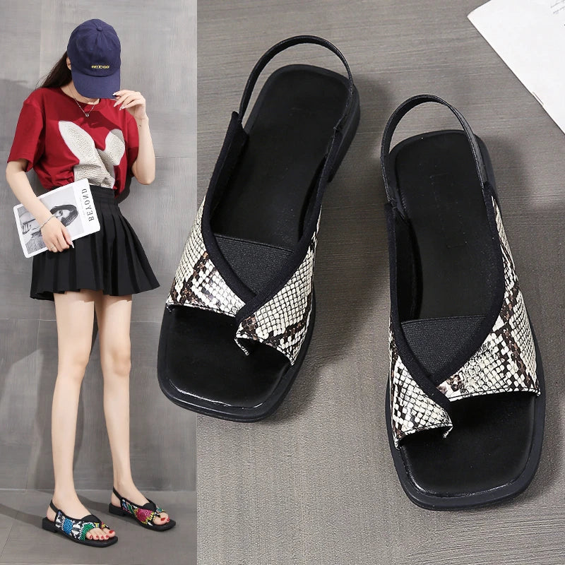 Womens Sandals New Summer Casual Vintage Open Toe Flip Flops Fashion Beach Flat Basic Square Head Leopard Pattern Designer Shoes