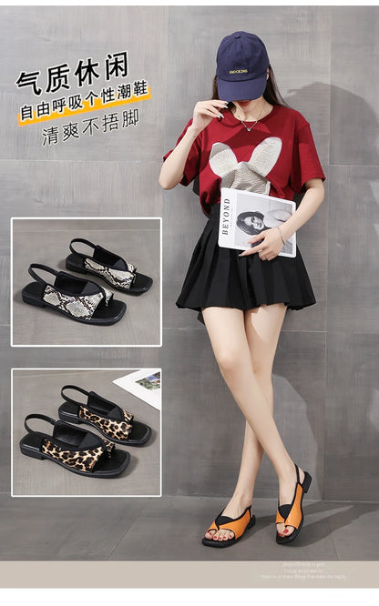 Womens Sandals New Summer Casual Vintage Open Toe Flip Flops Fashion Beach Flat Basic Square Head Leopard Pattern Designer Shoes